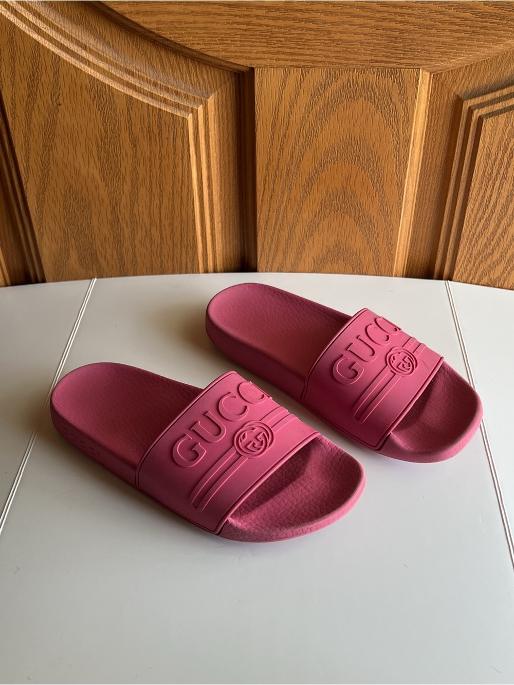 Gucci Pursuit Rubber Slides EU 36 Fuchsia Pink Logo Pool Sandals Italy